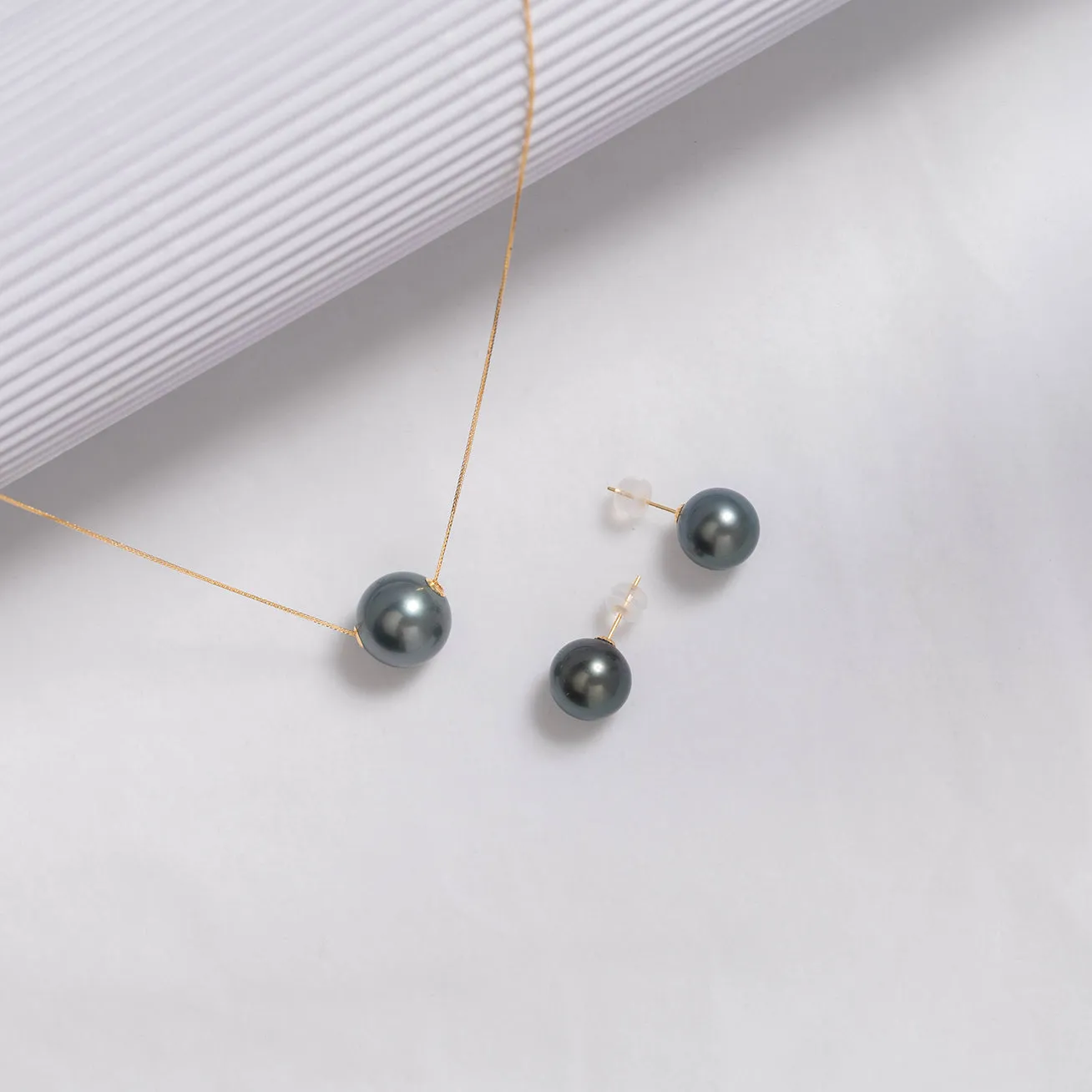 18K Tahitian Pearl Necklace KN00082