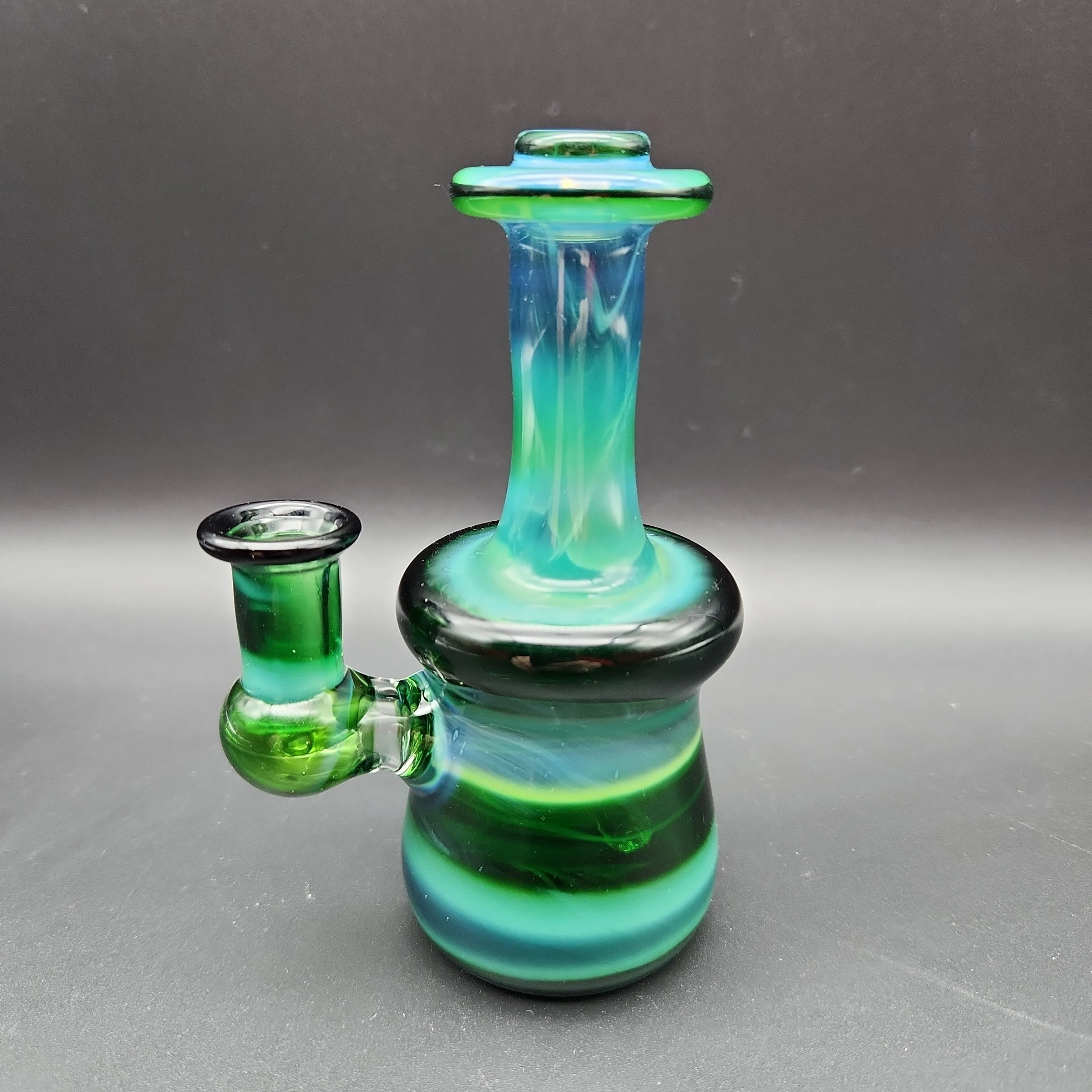 4.75 Electric Green Jammer Mini Beaker - by SlynxxGlass