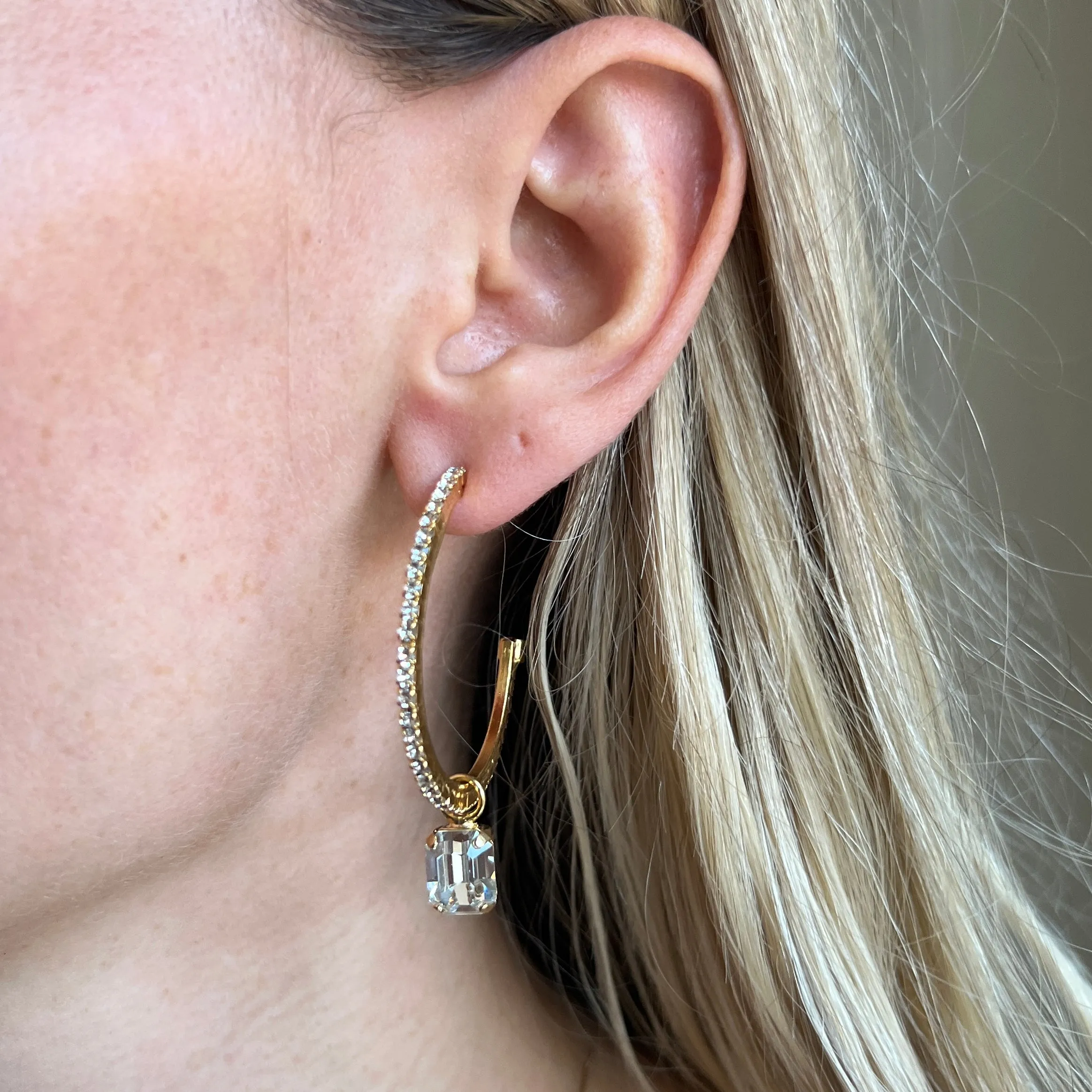 Lydia Loop Earrings / Crystal